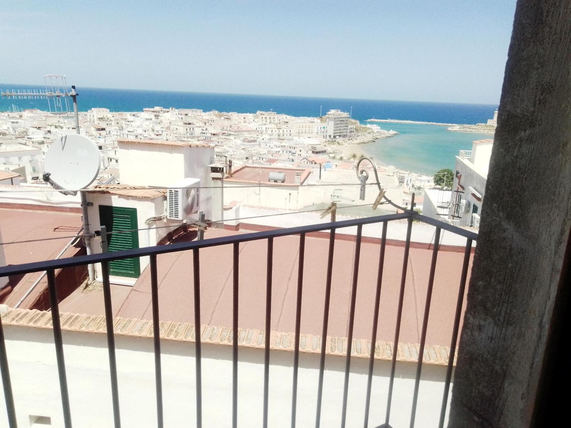 Torre La Mezzaluna Bed and Breakfast Βιέστε Εξωτερικό φωτογραφία